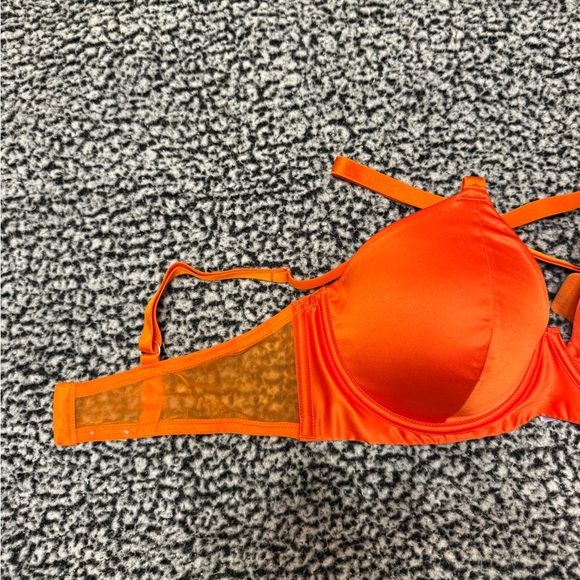 Savage X Fenty Bold Orange Bra - Picture 2 of 4